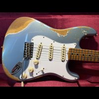 Fender Custom Shop '69 Stratocaster - Handwound PU's / Ice Blue Metallic / Heavy Relic