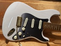 Fender Custom Shop American Custom Stratocaster NOS - Handwound PU's / Aged White Blonde