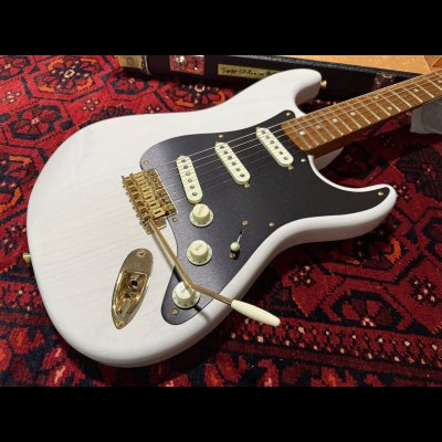 画像2: Fender Custom Shop American Custom Stratocaster NOS - Handwound PU's / Aged White Blonde