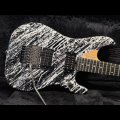 Washburn Custom Shop N4 Nuno Bettencourt Signature / Black-White Splatter